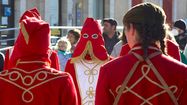 Découvrez la mascarade en Soule, ce 1er mai !